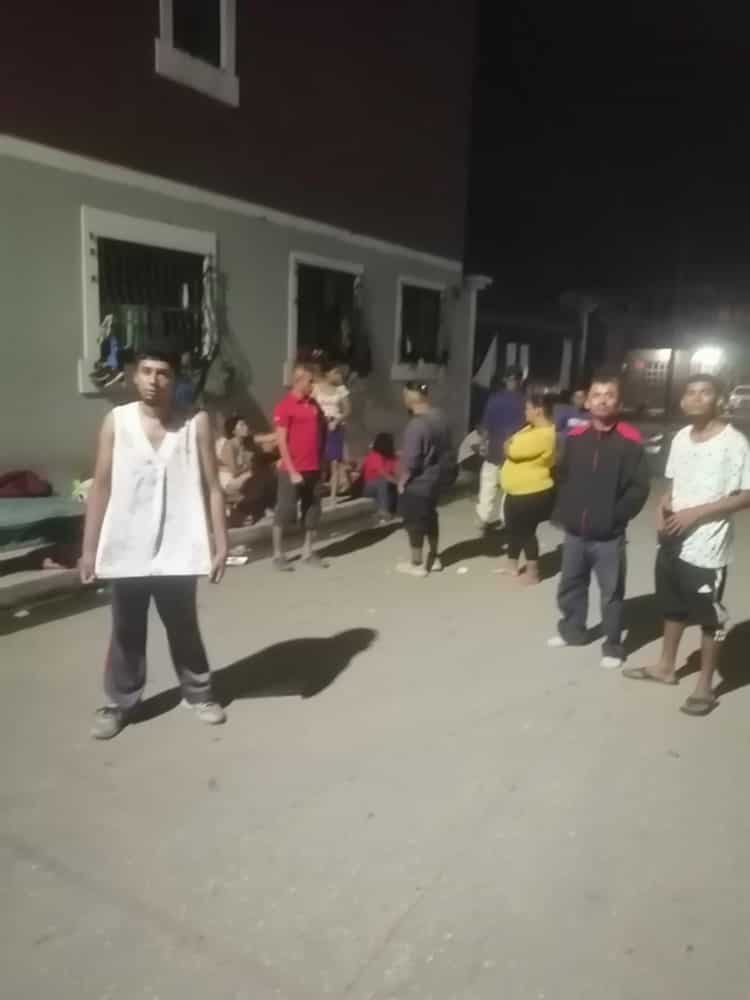¡Les robaron y encañonaron! Denuncian migrantes presunto abuso de la Marina (+Video)
