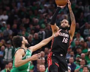 ¡Casi hacen el oso! Miami Heat a la final de NBA