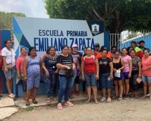 Primaria Emiliano Zapata cumple una semana tomada por padres de familia