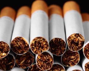 Industria tabaquera intenta disfrazar daños para vender: López Gatell