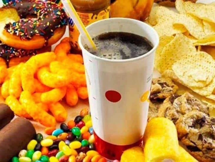 Por daños a la salud, estos alimentos y bebidas se prohibirán en México