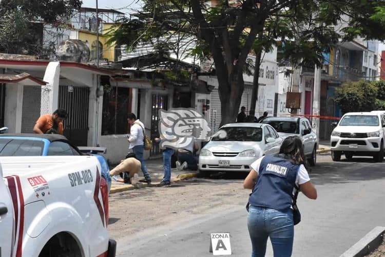 En ataque armado muere ex policías y hieren a su madre en Mendoza