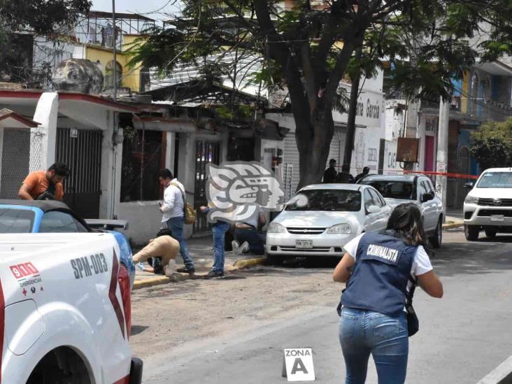 En ataque armado muere ex policías y hieren a su madre en Mendoza