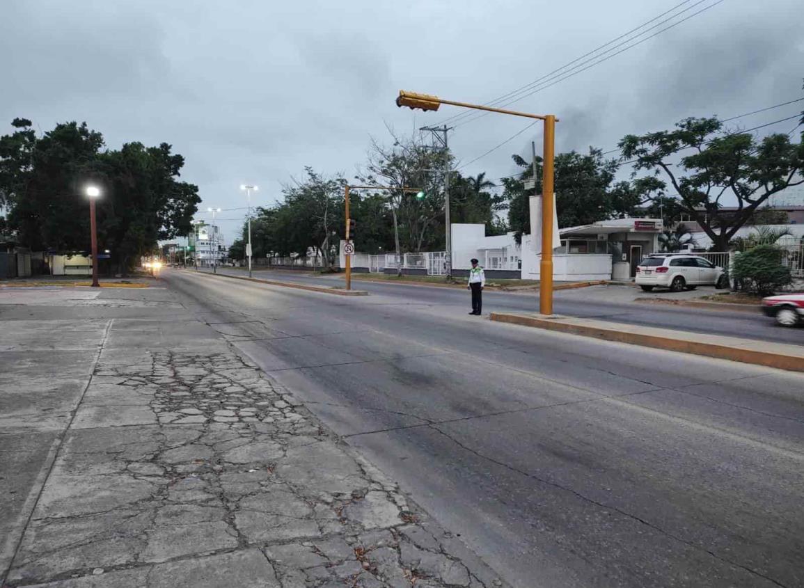 Tránsito del Estado despliega operativo por examen de la Universidad Veracruzana en Poza Rica