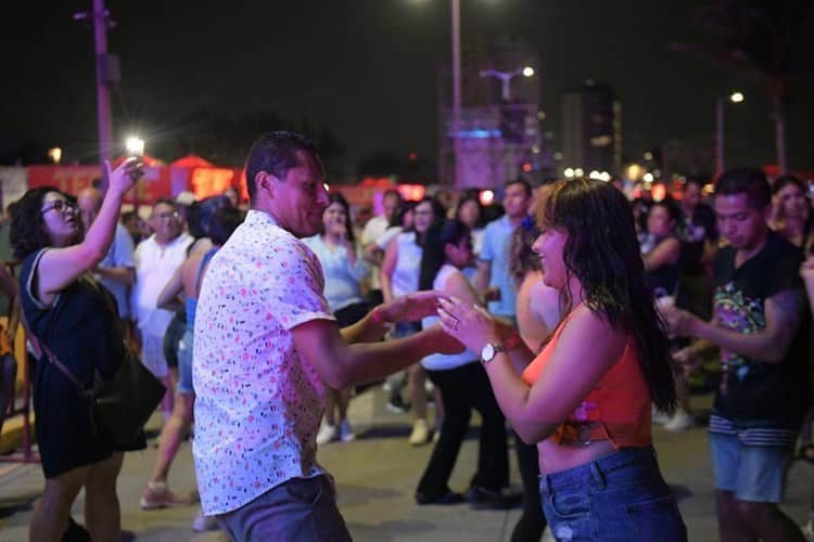 Un éxito el Salsa Fest: Más de 140 mil personas disfrutaron anoche en Boca del Río