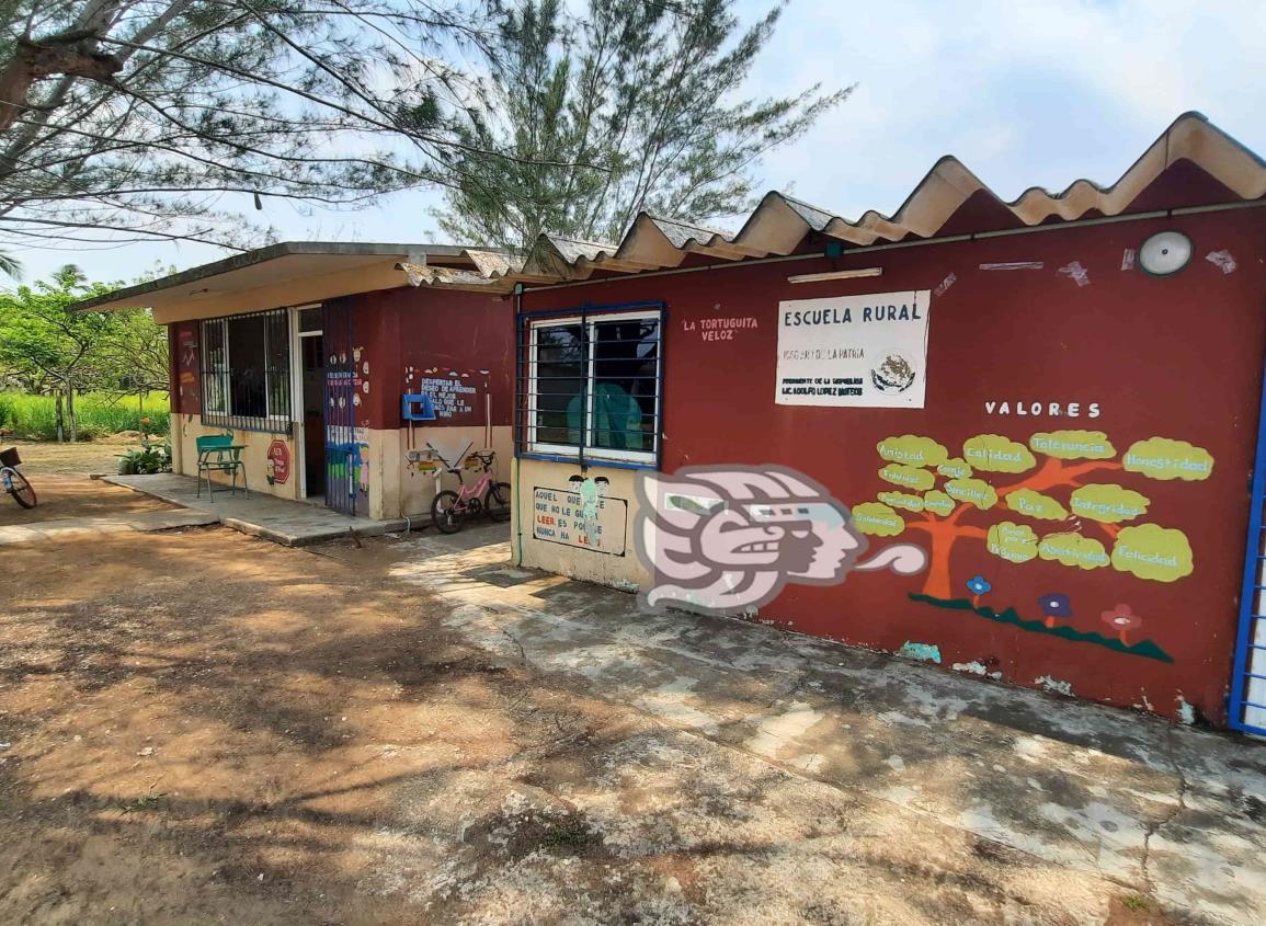 Solicitan apoyo para escuela del Tortuguero; urgen trabajos de rehabilitación