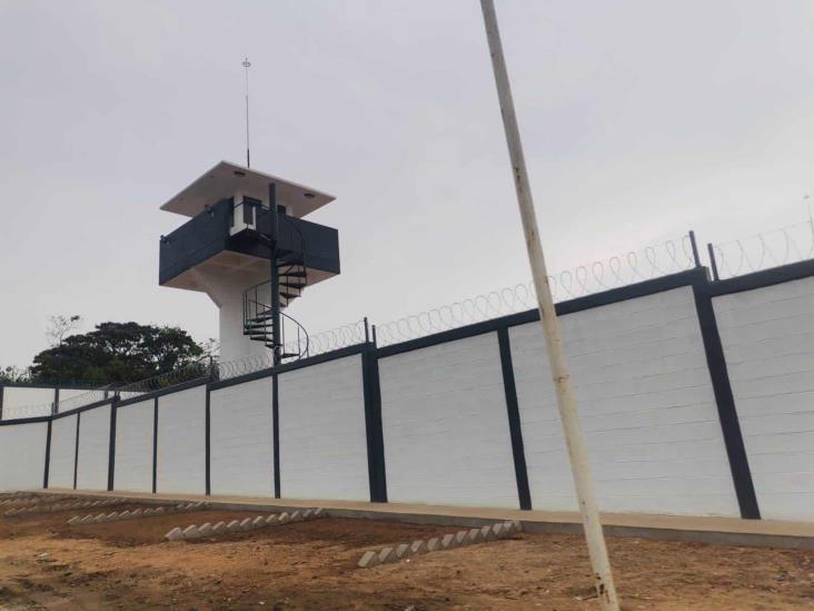 Avanza la construcción de la base de la Guardia Nacional en Nanchital