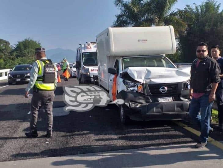 Accidente múltiple en la Orizaba-Córdoba; sin personas lesionadas