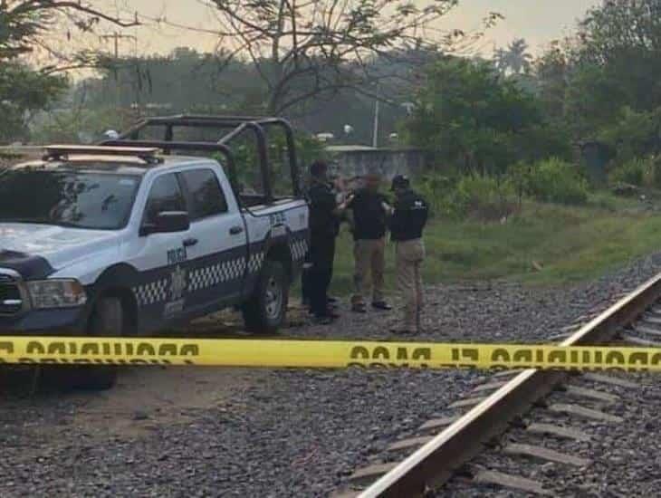 Tren en Tejería arrolla a sujeto; presuntamente se quedó dormido