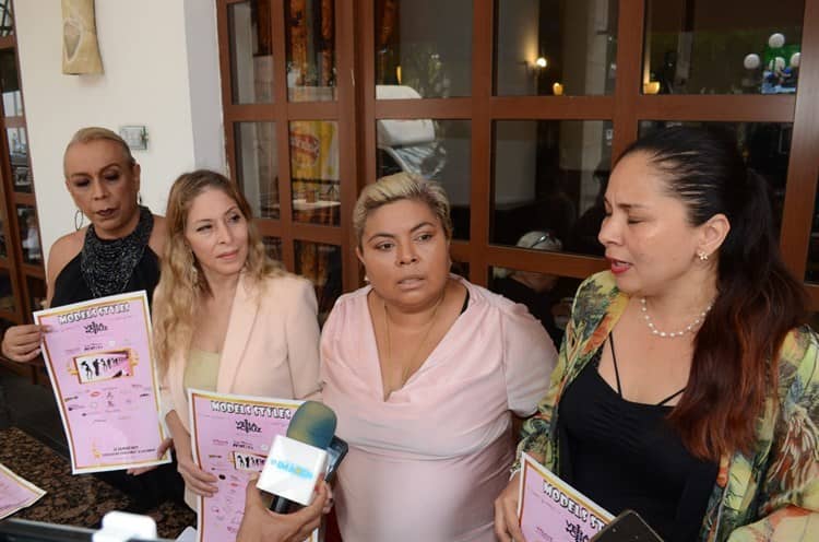 Estilitas realizarán desfile de modas en el Zócalo de Veracruz