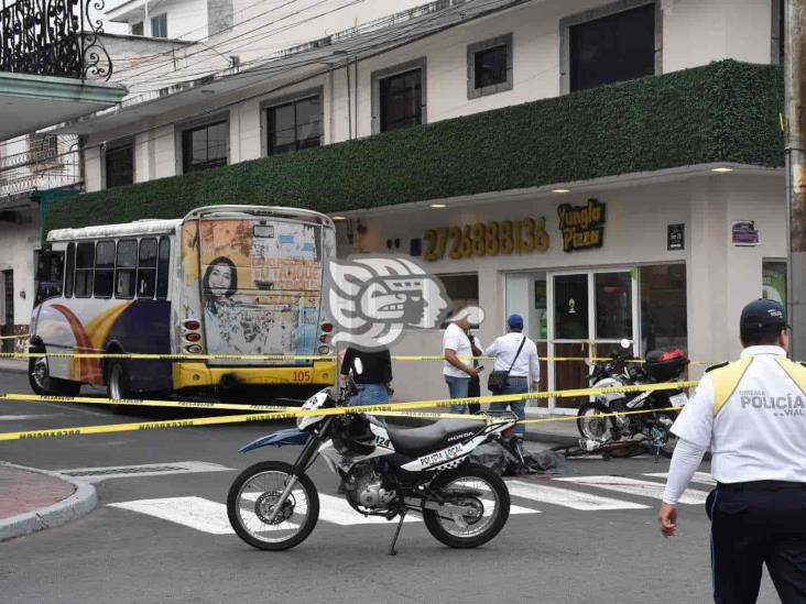 Ciclista fue aplastado por un autobús en colonia Centro de Orizaba