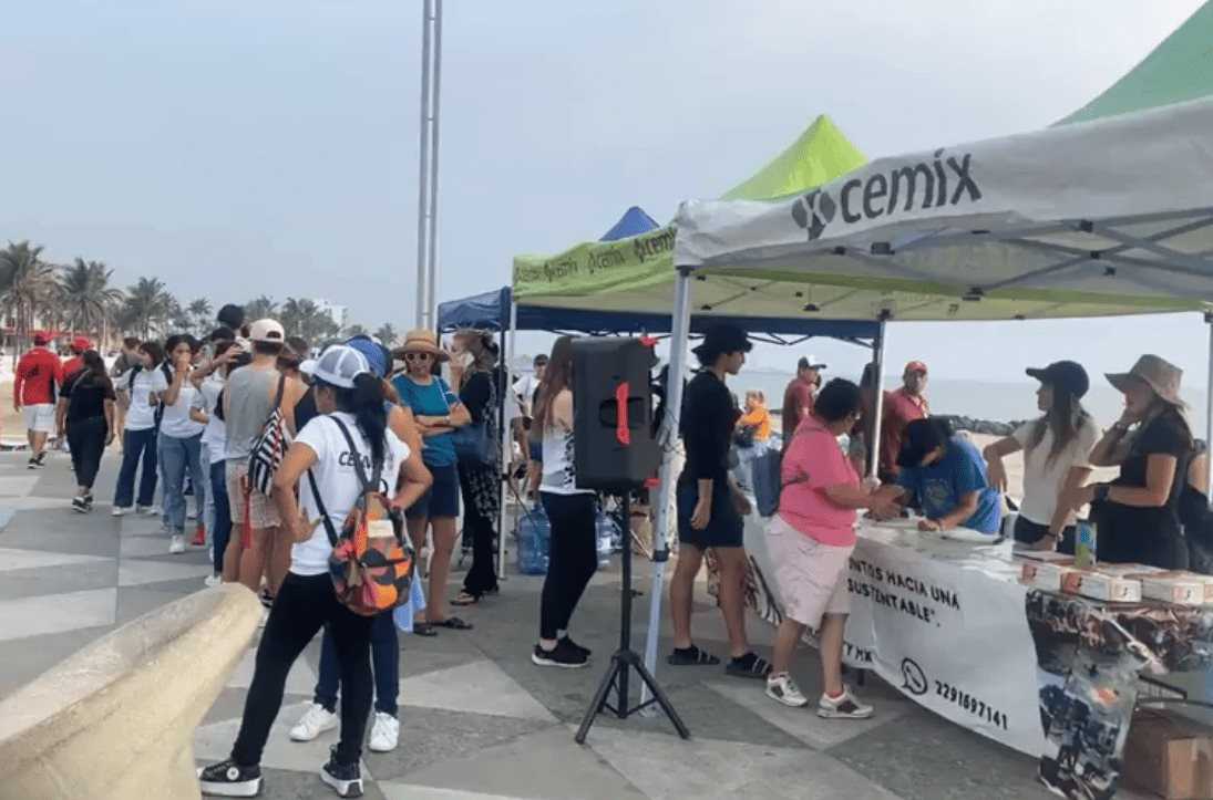 Invitan a la población a participar de jornada de limpieza de playas del puerto de Veracruz (+Video)