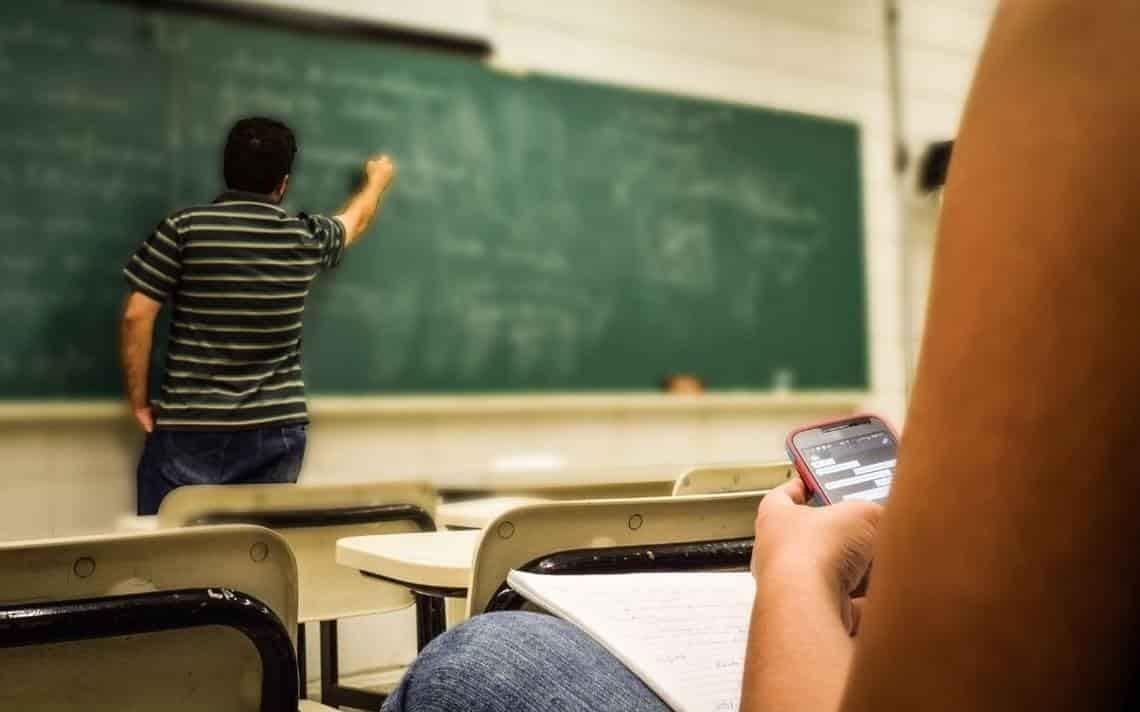 Por acoso sexual y laboral 59 maestros han sido cesados de sus puestos; SEV