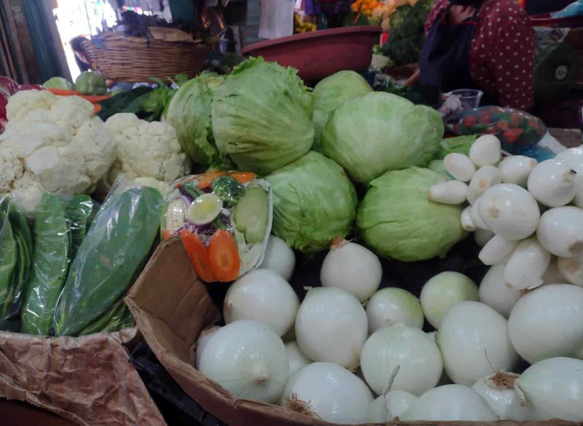 Por granizadas y alta actividad volcánica aumentan precios de verduras en Veracruz
