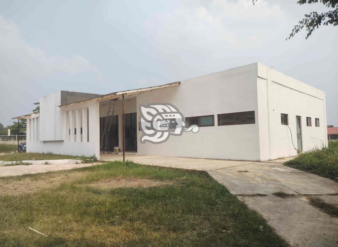 Tras 5 años en el abandono, podría funcionar centro de salud en Villa Cuichapa