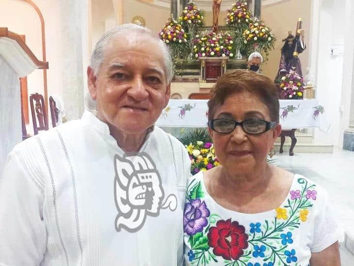 Don Víctor Manuel y doña Juanita Ninfa celebraron sus bodas de oro