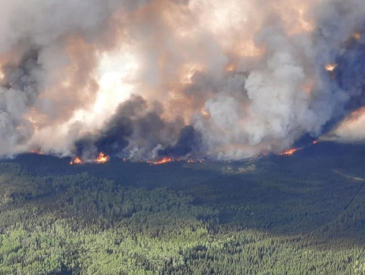 México expresa solidaridad por incendios en Canadá; enviará contingentes de Conafor para combatirlo