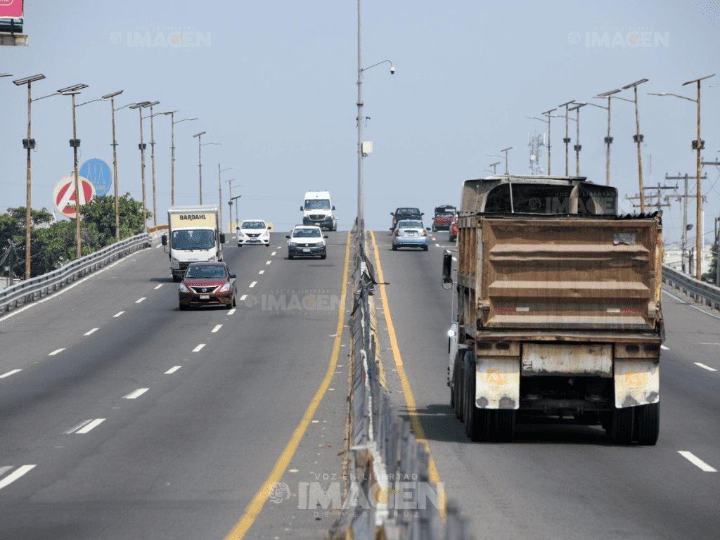 Sin terminar el proyecto que busca aminorar tráfico en carretera Xalapa-Veracruz