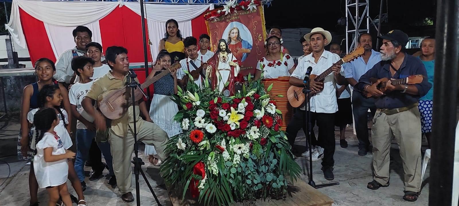 Fiestas en honor al Sagrado Corazón de Jesús en Jáltipan