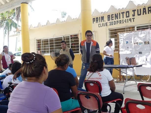 Imparte PC plática de prevención en caso de sismo en escuela de Ixhuatlán del Sureste