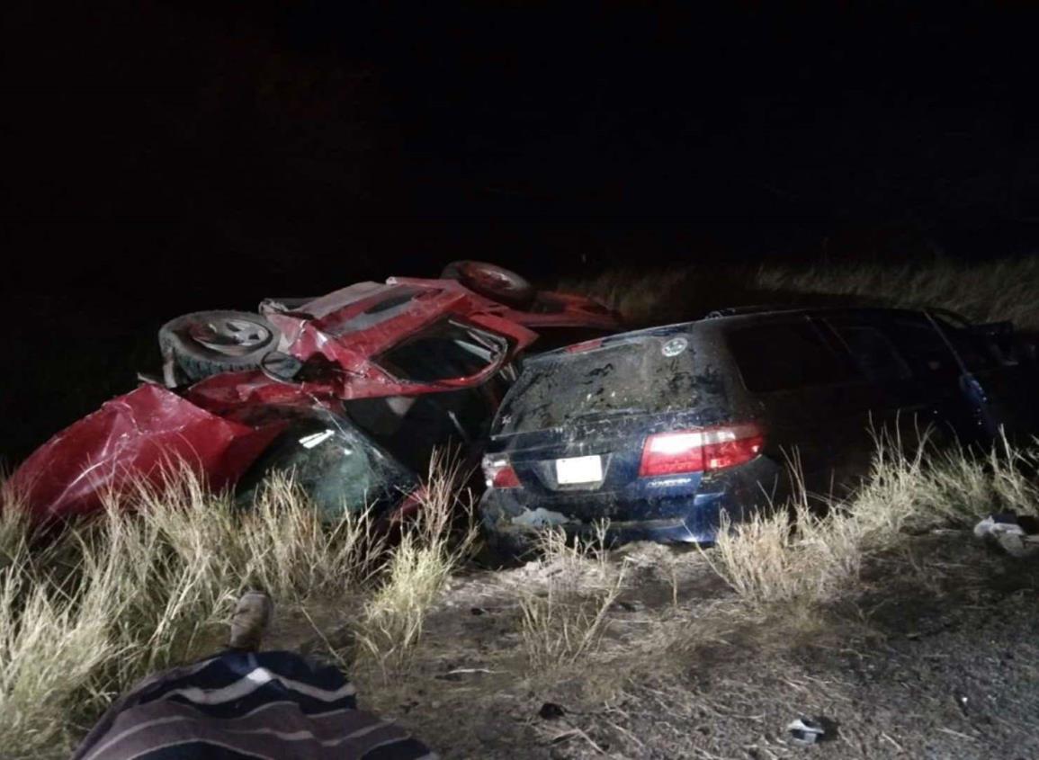 Encontronazo de dos camionetas deja 6 muertos en carretera de Durango