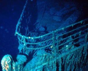 Submarino que transportaba turistas para ver los restos del Titanic desaparece