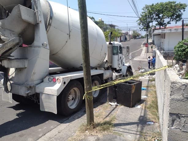 Choca camión cargado con cemento contra vivienda en Veracruz (+Video)