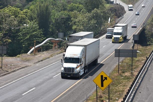 Tras carreteras inseguras en México harán paro en 32 estados del país: AMOTAC