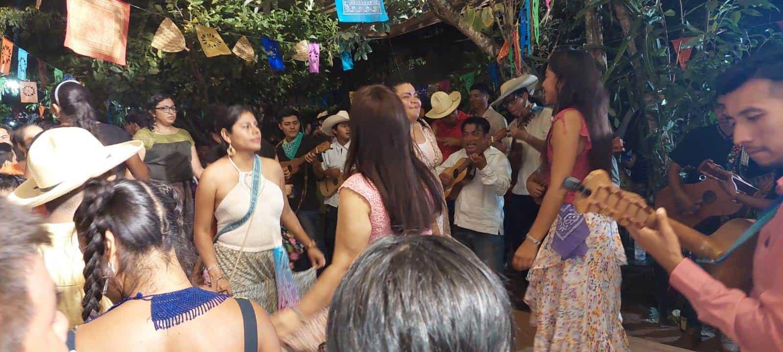Presentan Feria en honor a Santiago Apóstol en Chacalapa