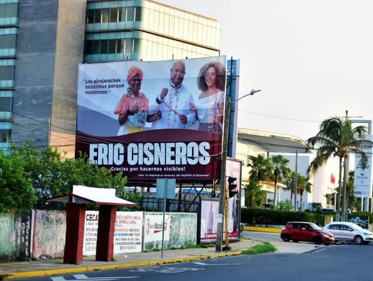 Eric Cisneros estaría gastando más que corcholatas para promocionarse en Veracruz