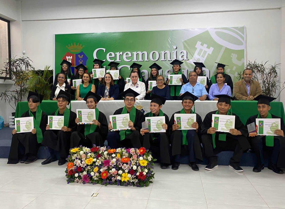 Ceremonia de Clausura de Cursos 2022-2023 del Colegio Benavente en Coatzacoalcos