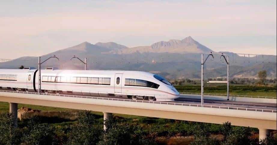 AMLO anuncia firma de convenio con Kansas City Southern para el Tren México-Querétaro