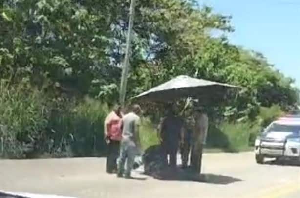 Impactan a motociclista, ahora fue en la Antigua a Minatitlán