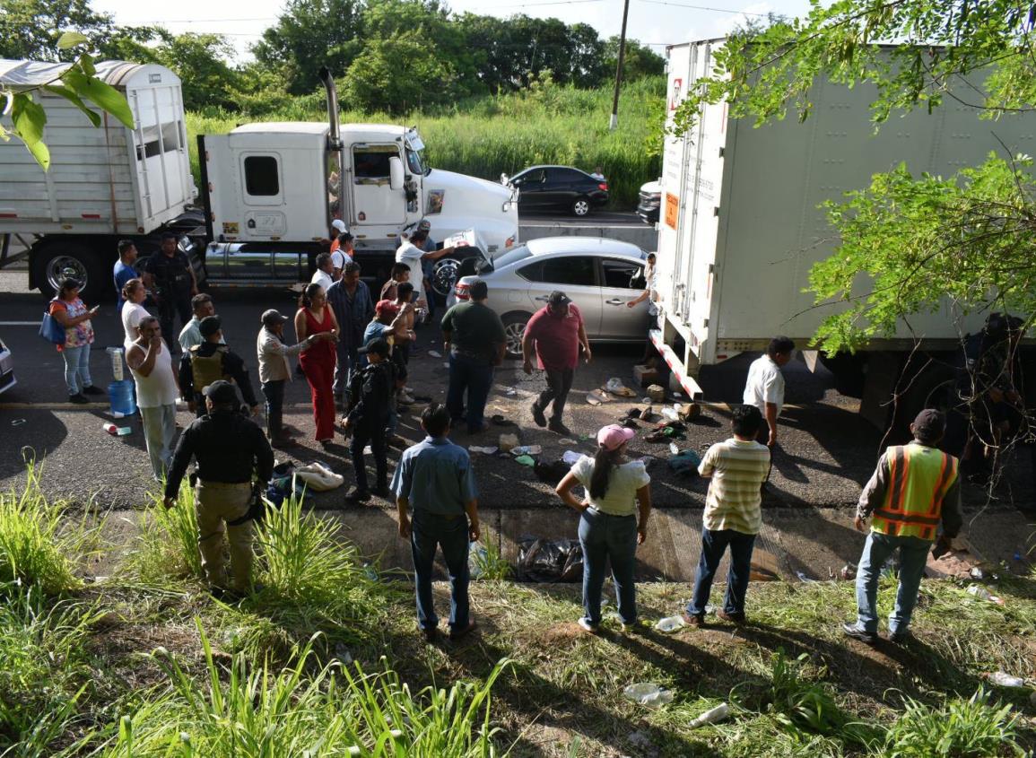 Trailer abandonado con migrantes ¡podría ser un señuelo!