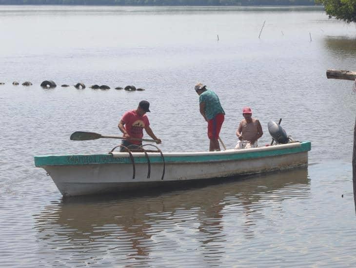 Alrededor de 400 pescadores de Tonalá afectados por derrame de hidrocarburo en el Golfo de México