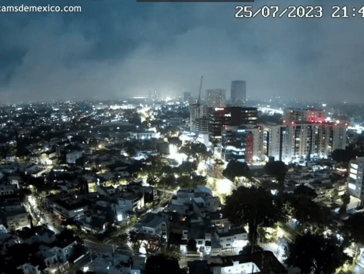 Cae objeto misterioso en México y fenómeno es visible desde tres estados de la República l VIDEO
