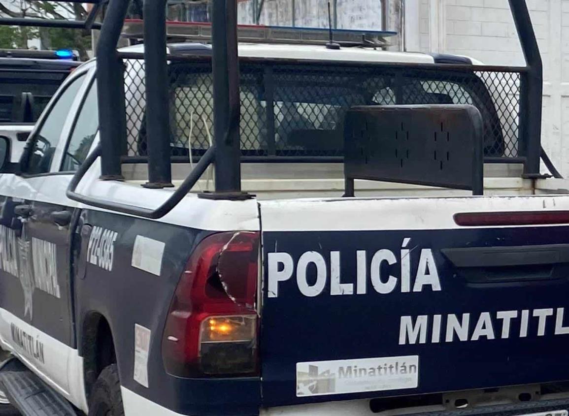 Movilización por robo de camioneta en Minatitlán