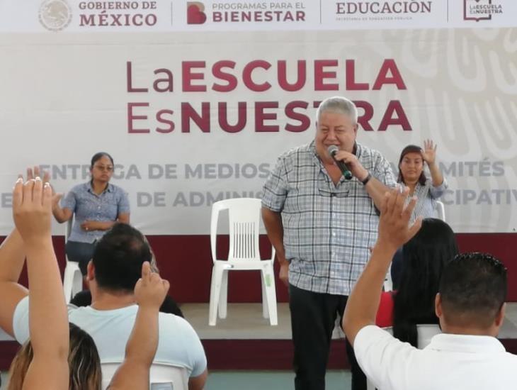 La Escuela Es Nuestra dejará derrama de 71 mdp en Coatzacoalcos | VIDEO