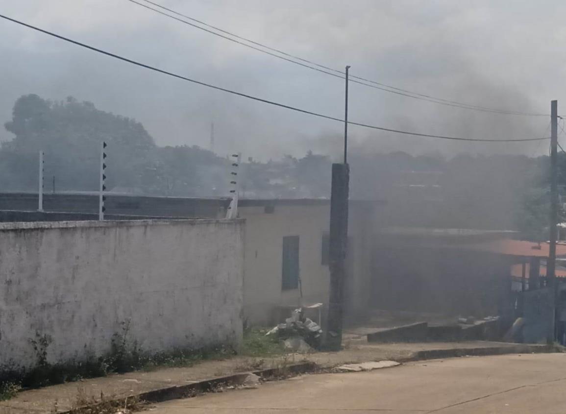 Incendio en una casa moviliza a las corporaciones de Minatitlán