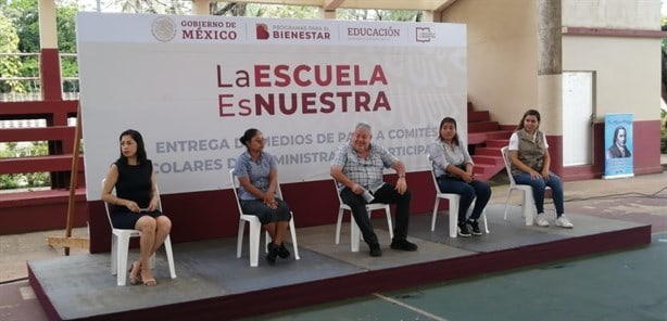 La Escuela Es Nuestra dejará derrama de 71 mdp en Coatzacoalcos | VIDEO