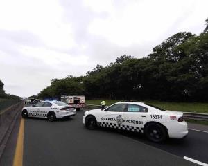 Movilización por alerta de asalto en autopista de Acayucan