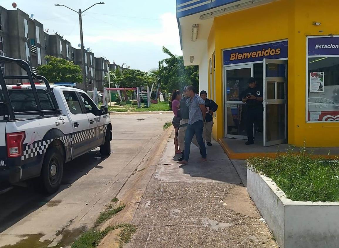 Frustran asalto armado en tienda de conveniencia en Coatzacoalcos