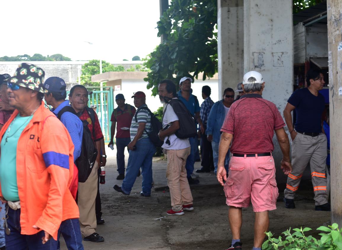 Anhelan mayor oportunidad laboral en construcción de la estación del tren en Coatzacoalcos | VIDEO