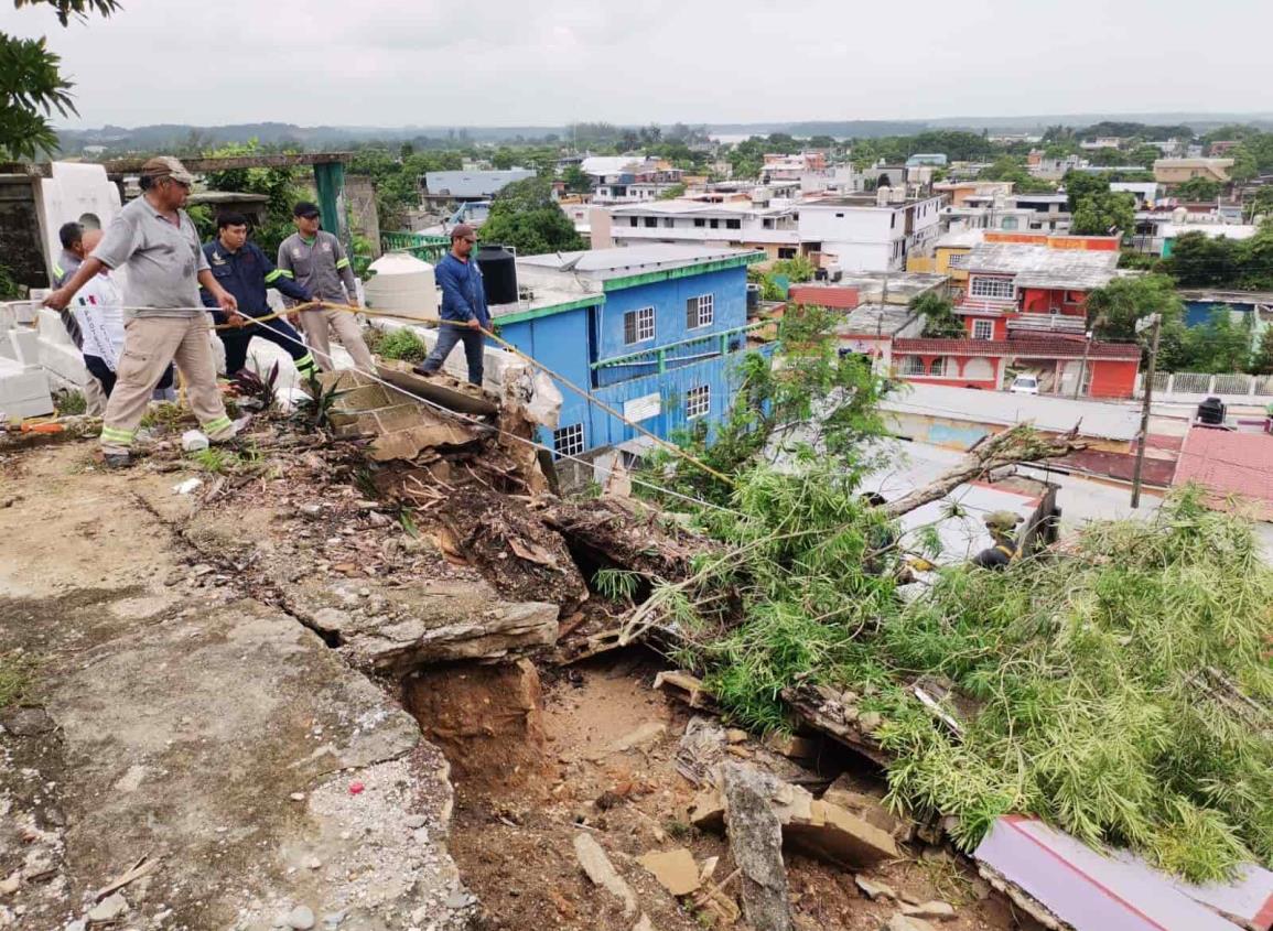 Inician los trabajos de levantamiento de daños en panteón Tepeyac tras paso de onda tropical l VIDEO