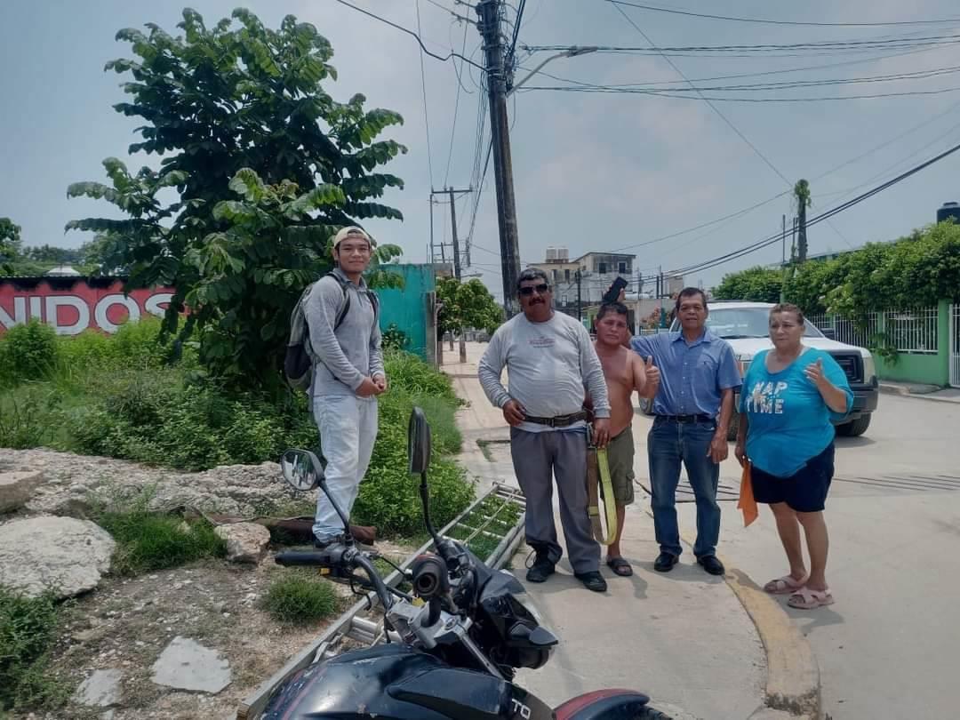 Hacen la coperacha para restablecer servicio eléctrico en Cuichapa