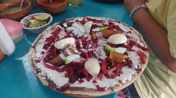 Garnachería “La Oaxaqueña”, delicias de Veracruz con sazón del Istmo | VIDEO