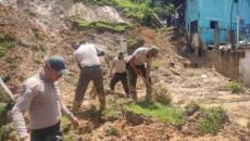 Más mil viviendas afectadas por la lluvias en Zongolica
