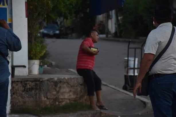 Detienen a ebrio por golpear a su hijastro de 5 años en Acayucan