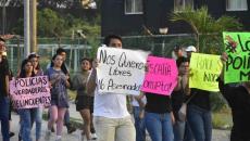 ¡Fuera la Policía Estatal! alzan la voz por Raúl y Alexis; bloquean avenida en Coatzacoalcos | VIDEO