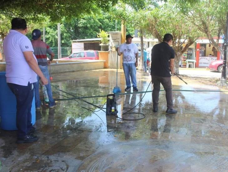 Embellecen áreas recreativas en Ixhuatlán del Sureste